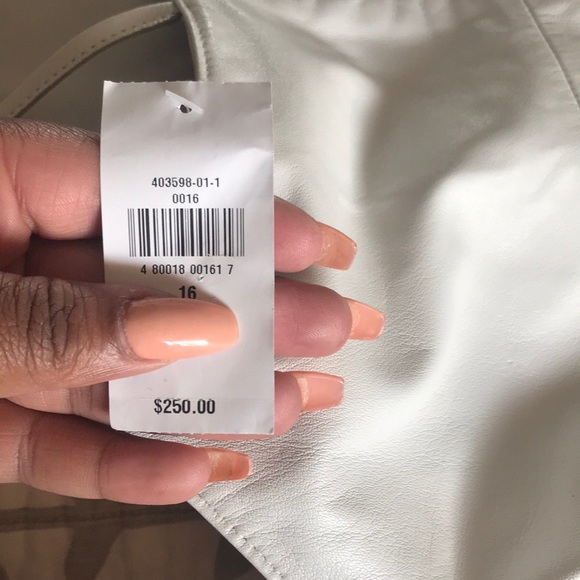 White Dress (special occasion) - Picture 4 of 6